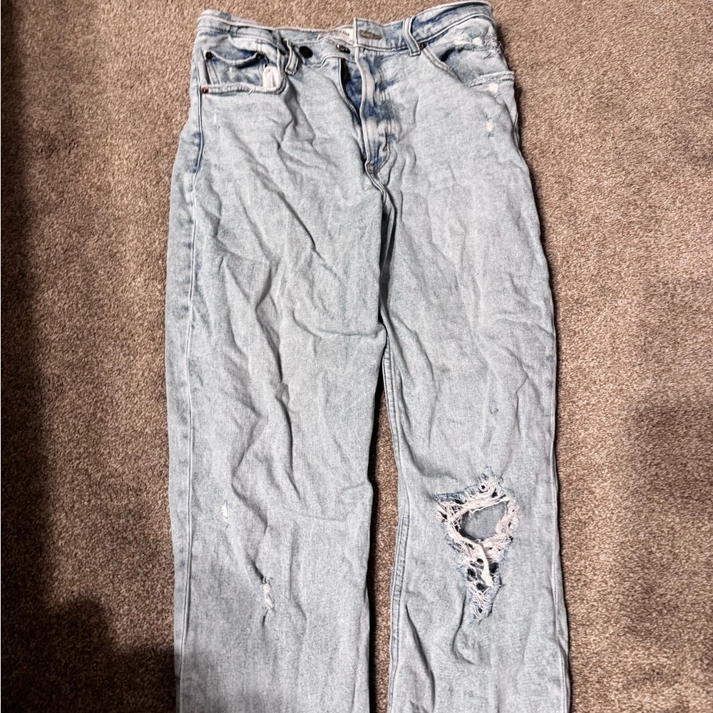 Abercrombie the mom high rise jean size 30